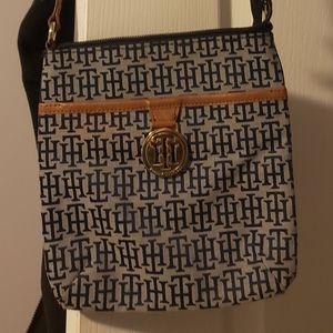 Tommy Hilfiger crossbody